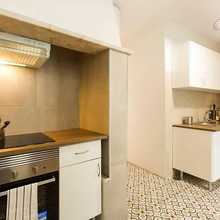 Ola - Castelo Terrace Iv Апартаменти *